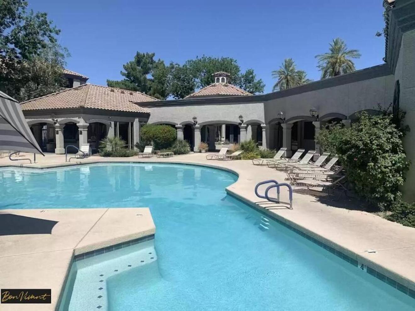 Luxe Scottsdale Condo - Ground Floor Unit! Exterior photo